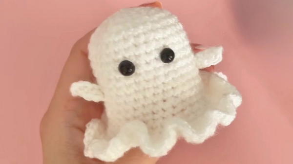 Crochet Halloween Ghost Pattern