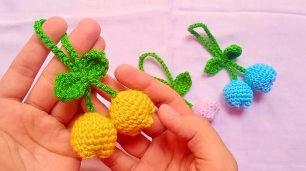 Crochet Tulip Keychain Pattern