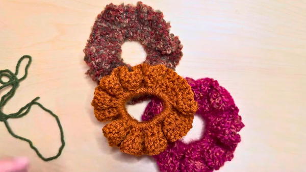 Easy Crochet Scrunchie Pattern