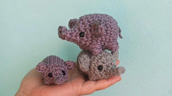 Crochet Amigurumi Elephant Keychain Pattern (2)