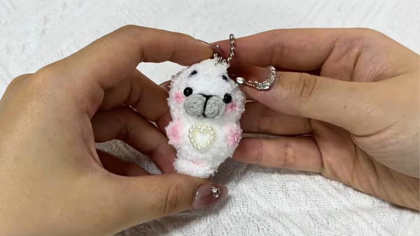 Crochet Cute Baby Seal Keychain Pattern