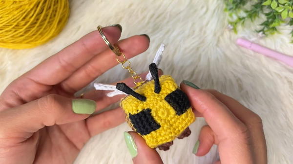 Crochet Minecraft Amigurumi Bee Pattern