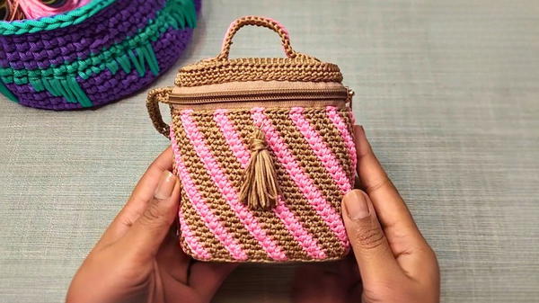 Crochet Mini Vanity Pouch Pattern