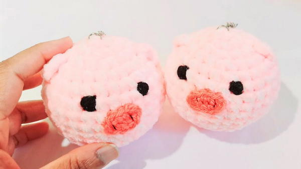 Crochet Piggy Keyring Amigurumi Pattern