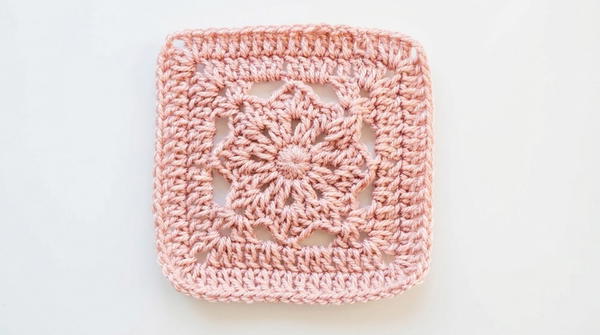 Crochet Pattern - Beautiful & Easy Granny Square 2