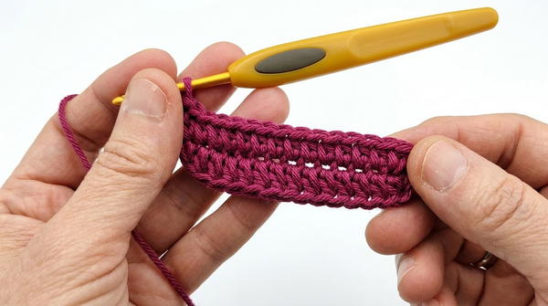 Crochet cell phone holder 4