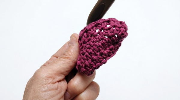 Crochet cell phone holder 5