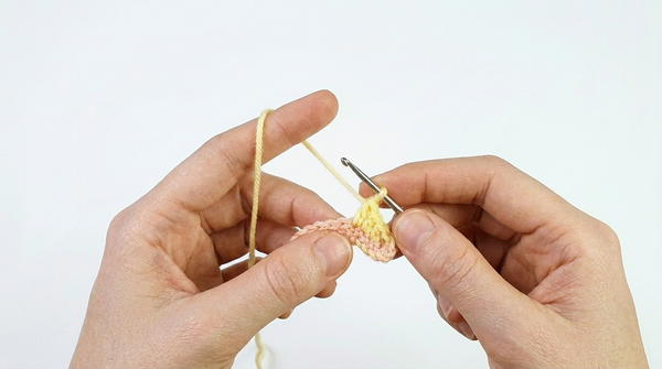 Easy crochet top tutorial 3