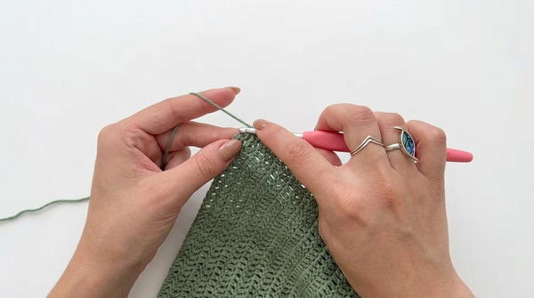 Simple Crochet Top Tutorial - Suitable for Beginners 6
