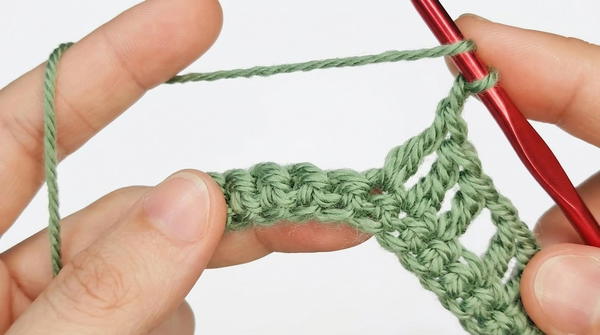 Simple and easy rectangular crochet shawl for beginners 4