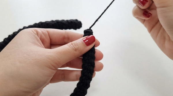 CROCHET BUNNY EARS HEADBAND FOR ADULT KIDS 4