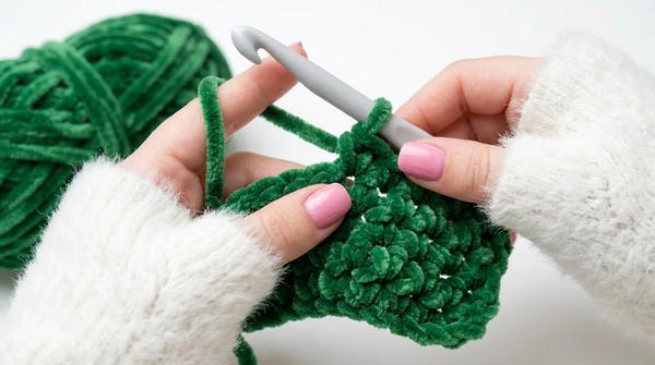CROCHET-EAR-WARMER-HEADBAND-7
