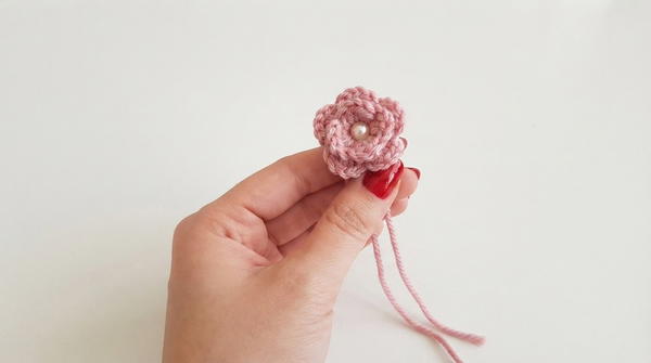 CROCHET FLOWER BOUQUET FOR DOLL 5