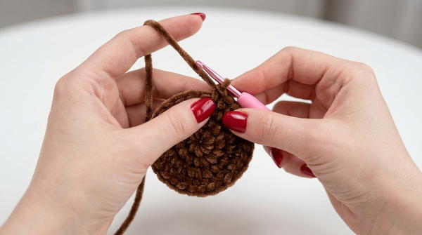 CROCHET REINDEER NOSE FOR KIDS 3