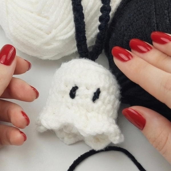 Crochet Ghost Keychain Crochet Halloween Bag Charm (7)