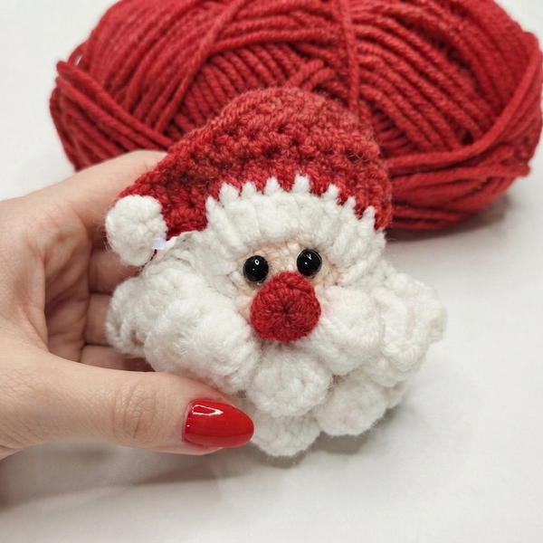 Crochet Santa Claus Ornament 8