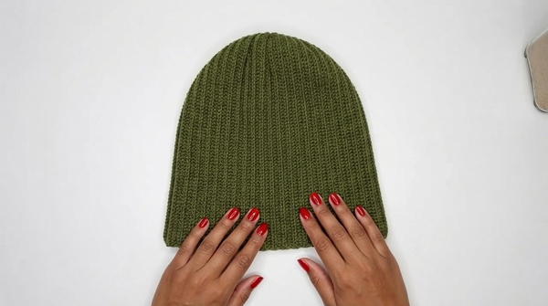 Crochet hat - easy and quick 5