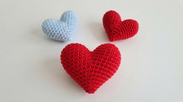 How to crochet an amigurumi heart 3D heart for VALENTINE'S DAY! 2