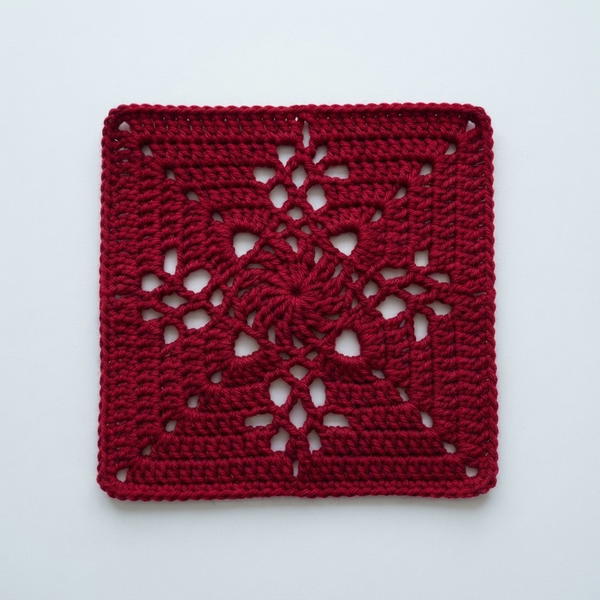 How to crochet the Victorian lattice square 8