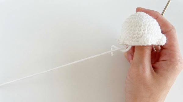 NO SEW!! HALLOWEEN IS COMING SOON!! GHOST KNITTING TUTORIAL (NO SEW) 5