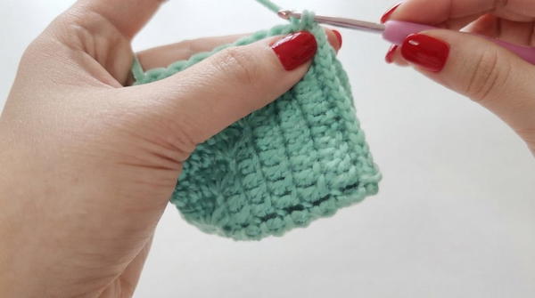 SOLID GRANNY SQUARE COIN PURSE CARD HOLDER 4