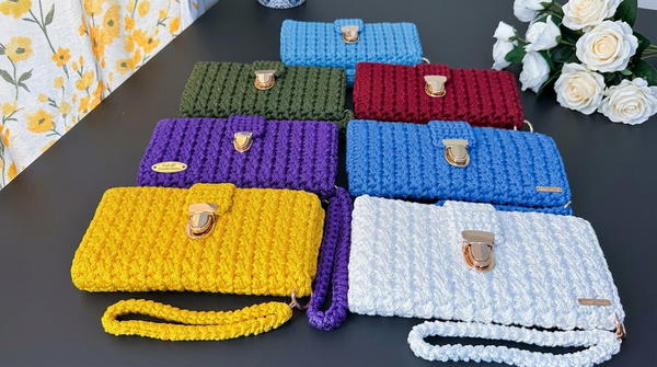 _Crochet Wallet with Perfect Design - Spacious and Luxurious (2)