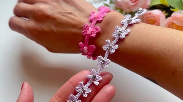 Easy and delicate butterfly bracelet! Look at it (10)
