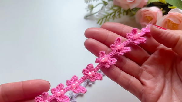 Easy and delicate butterfly bracelet! Look at it (9)