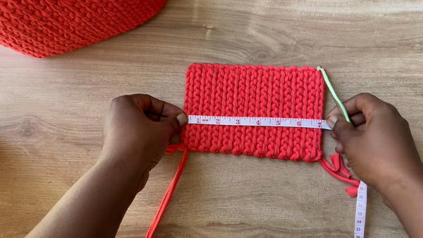 HOW TO CROCHET a BAG with T-SHIRT YARN (8)