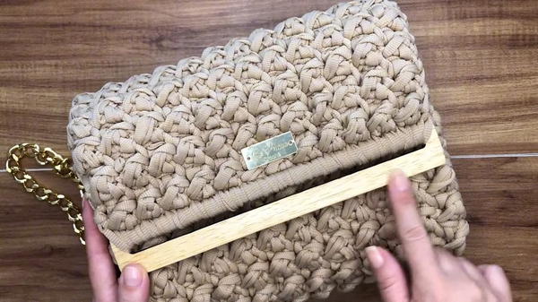 How To Crochet Bag With T-shirt Yarn And Wooden Accessory 10