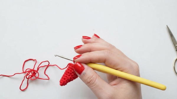 How To Crochet Christmas Hat 3