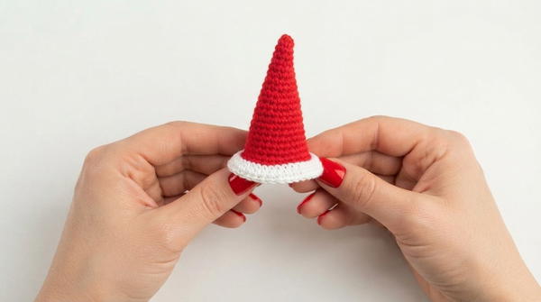 How To Crochet Christmas Hat 6