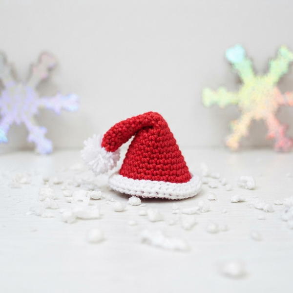 How To Crochet Christmas Hat 9
