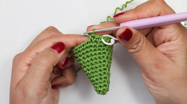How To Crochet Christmas tree 4