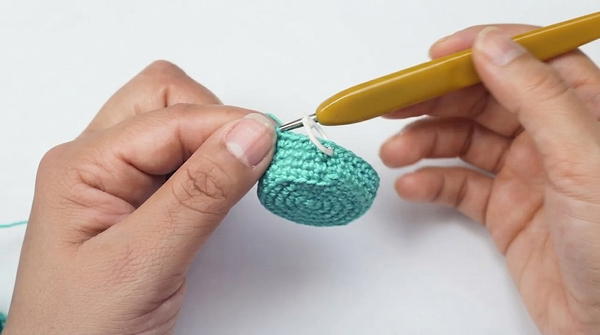 How To Crochet Cup of cocoa with chocolates 4
