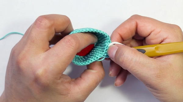How To Crochet Cup of cocoa with chocolates 5
