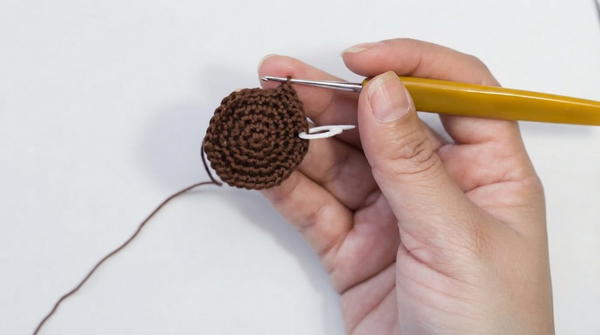 How To Crochet Cup of cocoa with chocolates 6