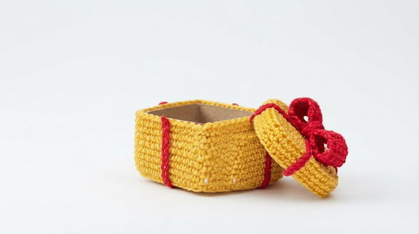 How To Crochet Gift Box 2