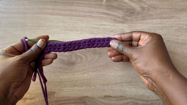 How To Crochet Luxurious Bag In Less Than 30minutes (5)