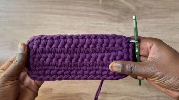 How To Crochet Luxurious Bag In Less Than 30minutes (6)