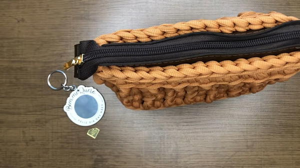 How To Crochet This Toiletry Bag (10)
