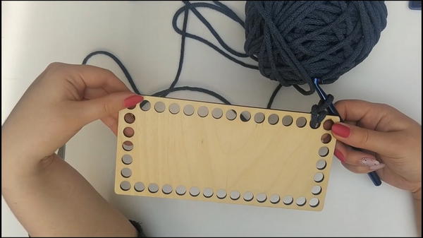 How To Crochet basket with a woven stitch on a plywood base - beginner level (3)