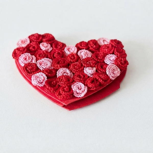 How to Crochet Heart Card with Flowers 10