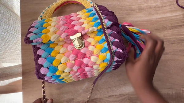 How to Crochet a Marshmallow Bag with T-Shirt Yarn – Step-by-Step Tutorial (8)