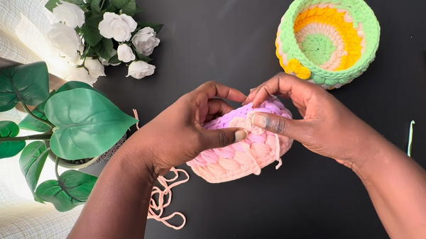 _How to Crochet the Marshmallow Basket Easy Home Decor Project (6)
