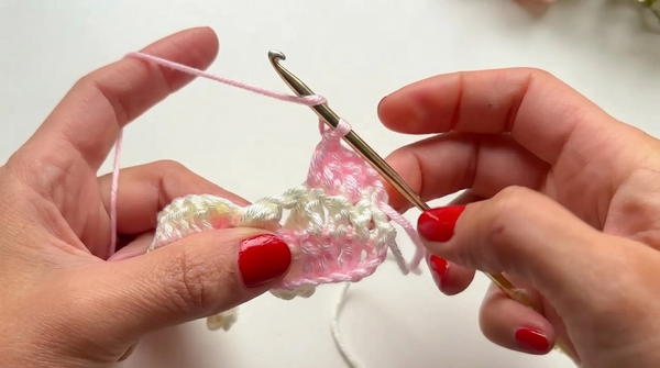INCREDIBLE 3D BOW STITCH IDEAL FOR CREATING DETAILS ON YOUR CLOTHES 6