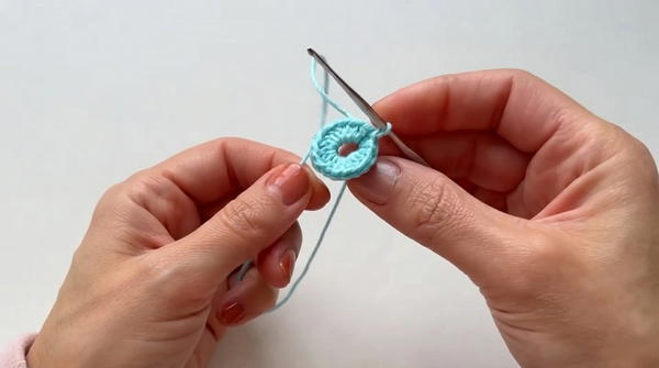 WITH A SMALL INVESTMENT WE CREATED A PRODUCT TO SELL! THESE HAIR TIES ARE OUR BEST SELLERS 4