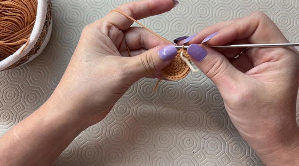Woven flower pencil holder, final part of the planter 3