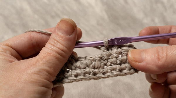 crocheting from scratch (single stitch) (6)