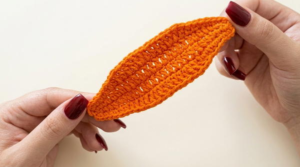 Crochet Lily Flower Pattern